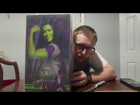 Unboxing 1/6th Scale She-Hulk Hot Toys Figure!