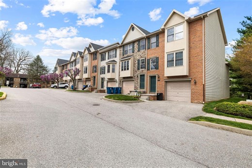 20 Shady Tree Ct, York, PA 17402 - MLS PAYK2101412 - Coldwell Banker