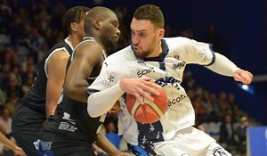 Basket-ball. N1M : les Béliers de Kemper débutent par une victoire à Tarbes . Sport
