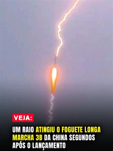 Um raio atingiu o foguete Longa Marcha 3B da China segundos após o lançamento ◽ O foguete chinês Longa Marcha 3B decolou do Centro de Lançamento de Satélites de Xichang e foi atingido por um raio cerca de 30 segundos após a decolagem. ◽ O veículo seguiu seu curso perfeitamente em modo normal e implantou o satélite de retransmissão de dados Tianlian-2-06 com sucesso na órbita planejada. ✦ SIGA A PÁGINA PARA MAIS ✦ #space #iran #foguete #23maly #noticias