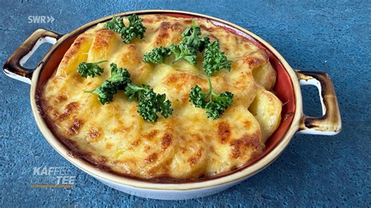 Rezept: Blumenkohl in Béchamelsoße und überbackene Kartoffeln mit Mornaysoße