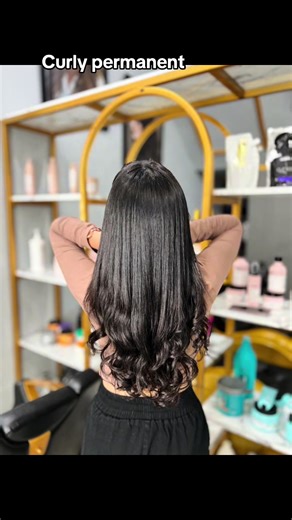 Curly permanent ✨ 👉🏻 slide untuk melihat before nya Thankyou for coming 🙏 Bosen dengan rambut lurus Mau di curly / Blow / bervolume tapi cepet lost lagi, Di curly/ blow permanen aja bestie Gk perlu curly/blow lagi Hasil PERMANENT ! Yuk merapat ke Blonde Salon Bali ✅ Dapatkan diskon untuk semua treatmentnya Jngan sampai ketinggalan ✅ 📍MAPS : Blonde salon Cabang 1 👇 ➡️ jl: pulau bungin no 8. Denpasar bali sebelahnya mebel putri Wa admin 1 : 082145998399 📩 📍MAPS blonde salon Bali Cabang 2 ➡️