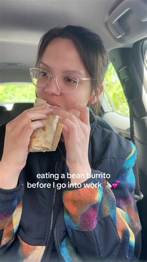 Delicious Taco Bell Bean Burrito Review