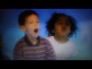 Boohbah: Springy Sofa Present Giving (Full Screen Version)