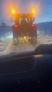 An adorable video has shown a newborn baby being towed home through Aberdeenshire by a tractor - during a heavy snow storm. 😮🌨️ The couple became stuck after mum Gracie gave birth at Peterhead Maternity Hospital, but thankfully a kind neighbour was able to rescue them - towing the family car back home behind his tractor ❤️ | Aberdeen Live