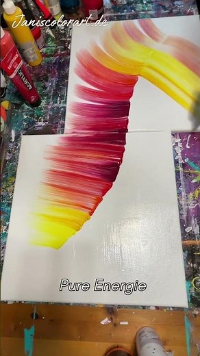 Effektvolles Fluidpainting mit warmen Acrylfarben