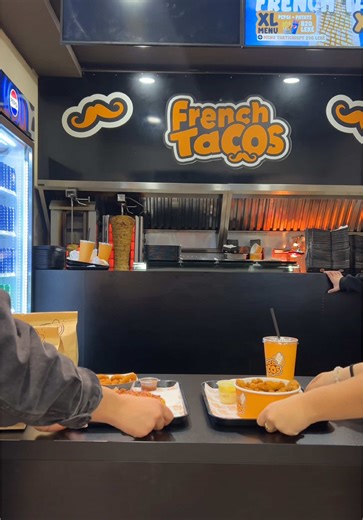 French Tacos në Tiranë: Ushqim për Të Ndarë