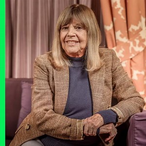 92K views · 949 reactions | L'interview "La vie en rose" de Chantal Goya va vous apprendre un paquet de choses sur la chanteuse et actrice ! | Tipik - RTBF | Facebook