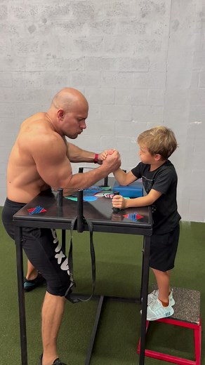 22K views · 223 reactions | Strongest Kid vs Bodybuilder Armwrestling #armwrestling #armwrestler #bodybuilder #kids #kidsactivities | Andrei Sharkevich | Facebook