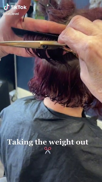 How to Create the Perfect Curly Bob Hairstyle