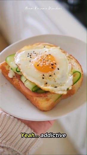 This Simple Breakfast Sandwich Is Addictive 😳🥪 #shorts #sandwich #recipe #makingbread