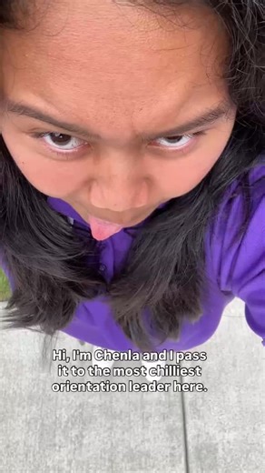 UWB Orientation & Transition on Instagram: "Passing the phone to someone who made A&O as a new UWB student unforgettable 💛 Already missing our OLs, keep an eye out for them around campus!"