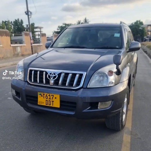 LANDCRUISER PRADO 120 YEAR 2004 ENGINE 3RZ FULL AC . . BEI...... .38M 0766118597