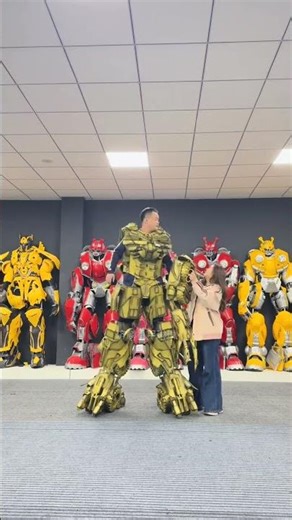 Megatron Megatron Mecha Let’s see how to cosplay Megatron’s real-life wearable mecha