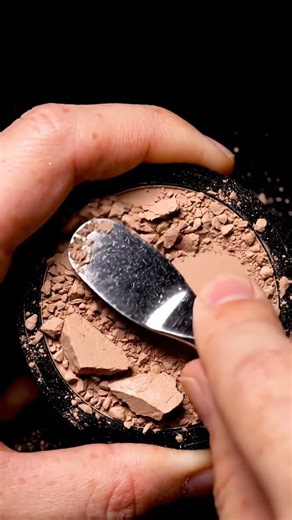 Extreme closeup of compact powder