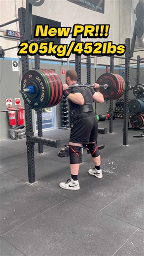 New squat PR!!! #powerlifting #gymshark #squats
