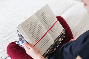 Foldable Book Stand, Portable Book Rest, Cardboard Reading Stand Holder - Etsy UK