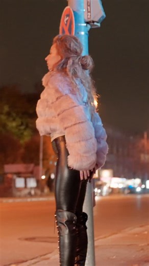Lady Lexxa on Instagram: "God I love this look and music! Check for full video @lady_lexxa_ #highheelslove #walkinginheels #walkinginleather #walkinginhighheels #leatherleggings #tightleggings #otk #overkneestiefel #ladylexxa #leatherlover"