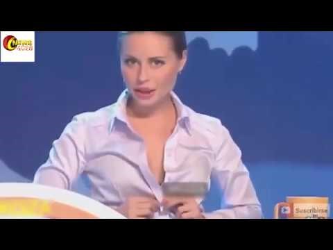Celebrities Hot Exposing movement caught by camera