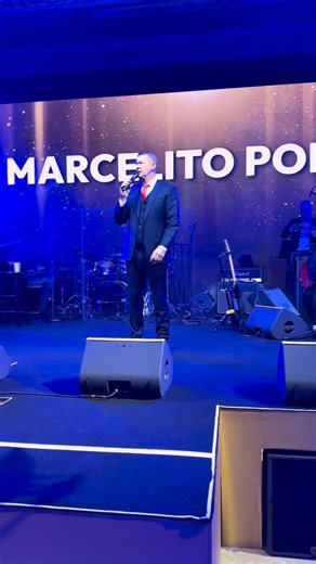 Check out Marcelito Pomoy’s NYE special performance of “The Prayer” to the President of the United States! 🇺🇸 HAPPY NEW YEAR USA, HAPPY NEW YEAR WHOLE 🌍🌎🌏 @potus @flotus @realdonaldtrump @teamtrump | Marcelito Pomoy