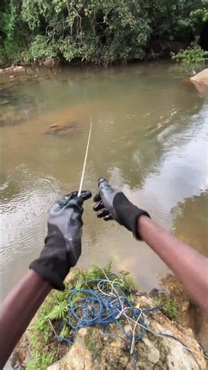 I Can’t Believe I Found This Magnet Fishing! 😱🧲#magnetfishing#emagnetism #magnet #viralvid