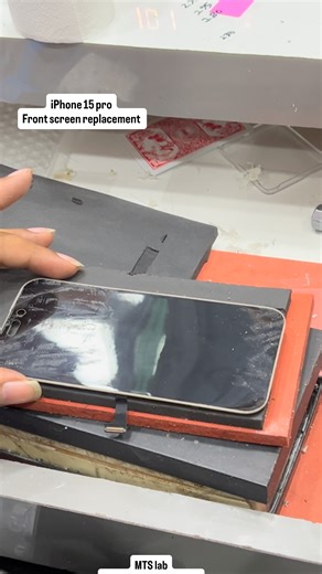 ✨ iPhone 15 Pro Broken Glass Replacement – Premium Solution at MTS Lab ✨ Cracked glass doesn’t mean a full display change. At MTS Lab, we professionally replace only the broken front glass while keeping your original iPhone 15 Pro display safe. 🔹 100% GENUINE iPhone Glass Same clarity, same smooth touch, same strength — not copy or local glass. 🔹 Display-Safe Refurbishment Process Advanced glass separation, OCA lamination & vacuum pressing to maintain original brightness, color accuracy, and F