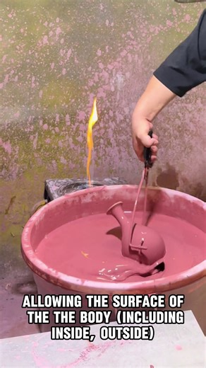 Wow Our Heritage on Instagram: "Glazing is a key step in the process of porcelain-making. Let's see how the master does it. (cr: Douyin 854678257) #China #cultural #traditionalculture #amazingChinesepeople #glazing #pottery"