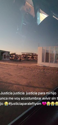 Videos de liliavazquez34 (@liliavazquez34) con “Perfume - Lefty SM”