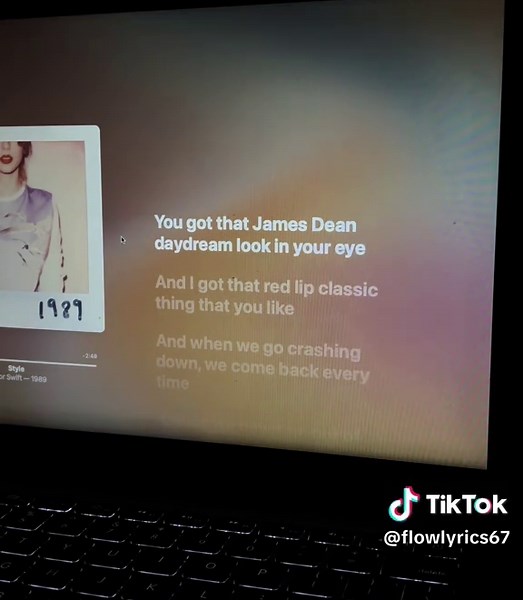 LyricLounge (@flowlyrics67)’s video of Style By Taylor Swift
