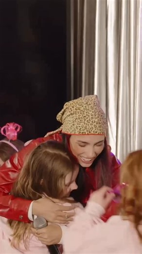 𝗞𝘆𝗹𝗶𝗲 𝗖𝗮𝗻𝘁𝗿𝗮𝗹𝗹 on Instagram: "Visiting @stjude was truly inspiring. Their mission is simple: Finding cures. Saving children. Families never receive a bill for anything—so they can focus on helping their child live. Proud to stand with St. Jude 💜 Learn more at MusicGives.org #musicgives"