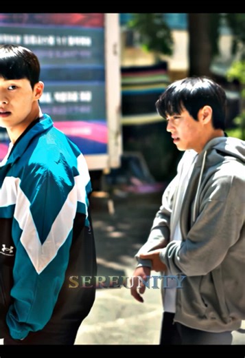 i guess sieun’s gaze softened him | #weakhero #choihyunwook #parkjihoon #kdrama #kdramaedit yeonsieun ahnsuho sieunandsuho