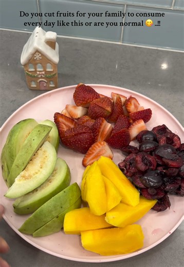Creative Ways to Cut Fruits for Family Snacks