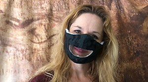 Read My Lips, Under This No-Sew Mask