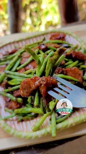611K views · 5.8K reactions | Adobong Sitaw Recipe | Easy Filipino String Bean Adobo Discover how to cook Adobong Sitaw, a quick and savory Filipino dish made with string beans, garlic, soy sauce, and vinegar. Perfect for a healthy and budget-friendly meal! #adobongsitaw #filipinofood #pinoyrecipe #easyrecipes #vegetarianrecipes #filipinocooking #asianfood #sitawrecipe #stringbe | Yummy Kitchen | Facebook