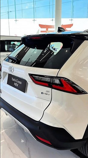 Toyota YARIS Cross 2025 Review