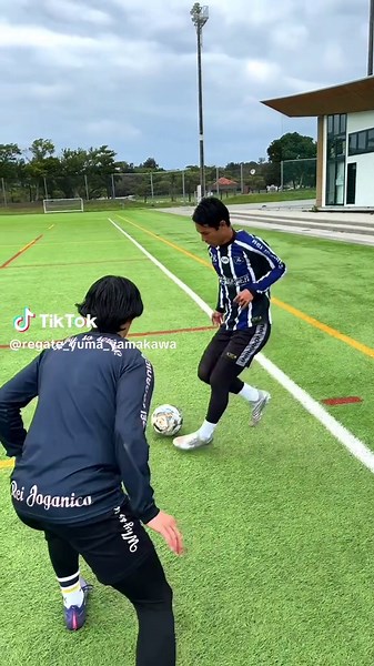 Master Floating Technique for Soccer Dribbling Skills