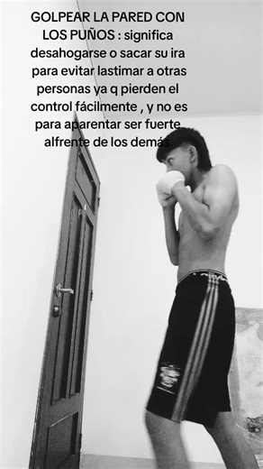Golpear la pared: una forma de desahogo emocional
