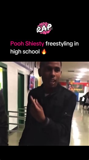 Before becoming one of the breakout voices of modern Memphis rap, Pooh Shiesty was already developing his style at a young age. Footage like this shows him freestyling during his school years, long before mainstream success or major label recognition. Even at that stage, his delivery, confidence, and natural rhythm hinted at the direction his career would eventually take. 👀 Born Lontrell Donell Williams Jr., Pooh Shiesty grew up in Memphis and was heavily influenced by the city’s rap culture. H