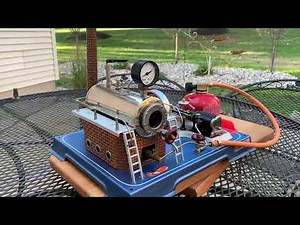 Wilesco Stationary Engines in Steam