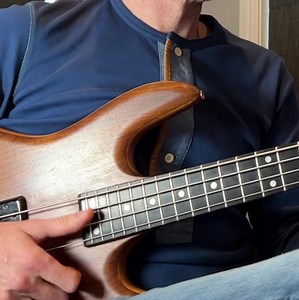 🫣 😳 Playing slap bass used to make me feel like a fraud. Worse, I used to hide my embarrassment by saying “I don’t really do slap.” Or “I’m not really a slap player.” Then one day, I finally had enough. And I decided it was finally time to break free from my “Slap Bass Shame.” Like a scientist in a lab, I started studying, dissecting, and experimenting with how I could master playing slap bass — faster than anyone ever thought possible. And after spending an entire year almost exclusively focu