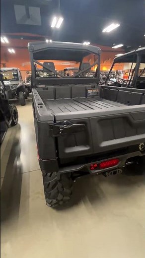 2025 CAN-AM Defender PRO XT HD10 WALK AROUND