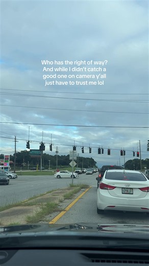 Pensacola U-Turn: Who Has the Right of Way? The Truth Revealed