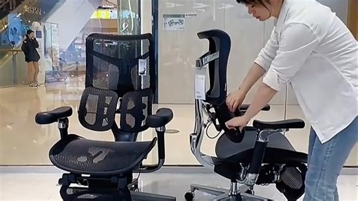 久坐不累！人体工学椅ErgoComfort支持腰背，缓解疲劳。办公、居家皆宜，舒适一整天！