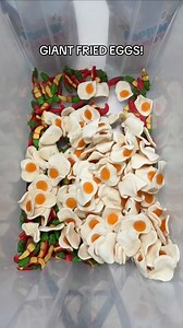 🍳🍕1, 2… FUNKY FOOD! Giant Fried Eggs or Jelly Filled Pizza Slices?!🍕🍳 #reels #viral #satisfying #asmr #explorepage #candies #funny | Poppin Candy