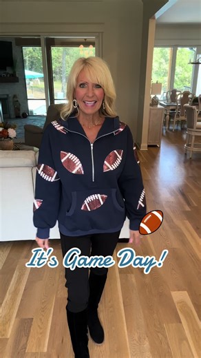 I absolutely love this sequin football hoodie! It comes in 8 colors. #ommig #football #hoodie @Ommig