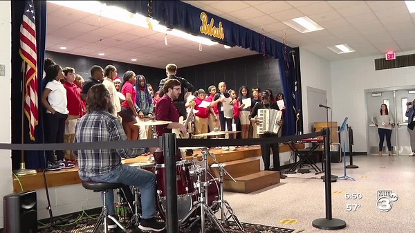 Cool Schools: Alice Boucher choir