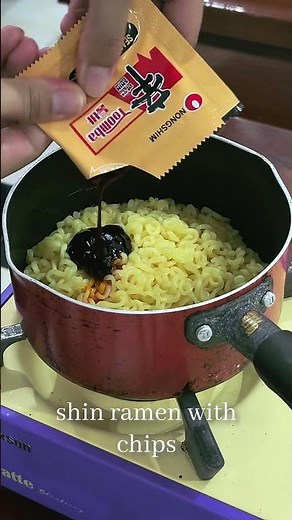 Shin Ramyun with crispy chips hack #recipe #foodhack