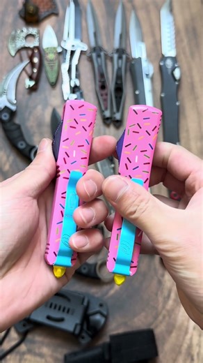 The best gift for a friend!#foryou #knife #knives #edc #blade #otf #tactics #gift #selfdefense