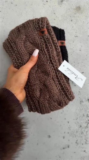 Sweterkowe opaski na włosy 𝗪𝗶𝗻𝘁𝗲𝗿 𝗪𝗶𝘀𝗵𝗲𝘀 👈🏼🍂❄️ Hot trend… dostępne na www.andzela.com #opaska #opaskanawłosy | Andżela