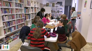 Dans le cadre du festival de cinéma jeune public organisé par l'association Cinétyr, une dizaine de jeunes adolescents ont pris part à un atelier d'écriture. #landes #tvlandes TV Landes @claude.poinsignon_tvlandes Mairie de Saint-Vincent-de-Tyrosse | TV Landes | Facebook